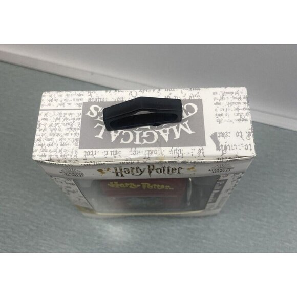 HARRY POTTER  Hogwarts Crest Backpack AirPod Case Gen 1 & 2 - Picture 4 of 10